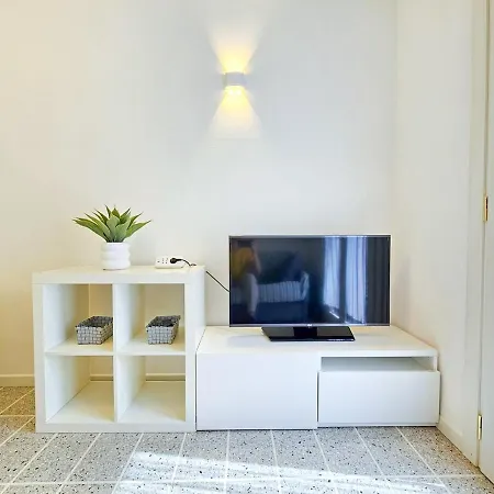 Bilocale Augustus Piazza Mazzini ليدو دي يسولو