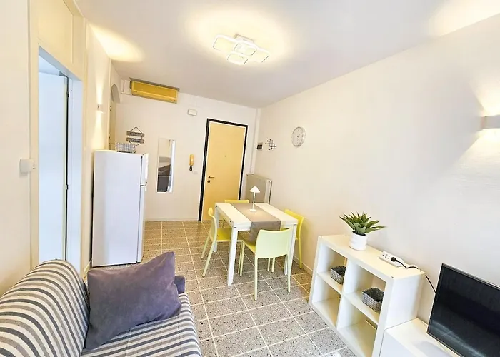 公寓 Bilocale Augustus Piazza Mazzini *